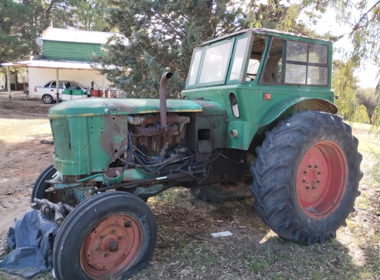 Tractor Deutz 60, año 1