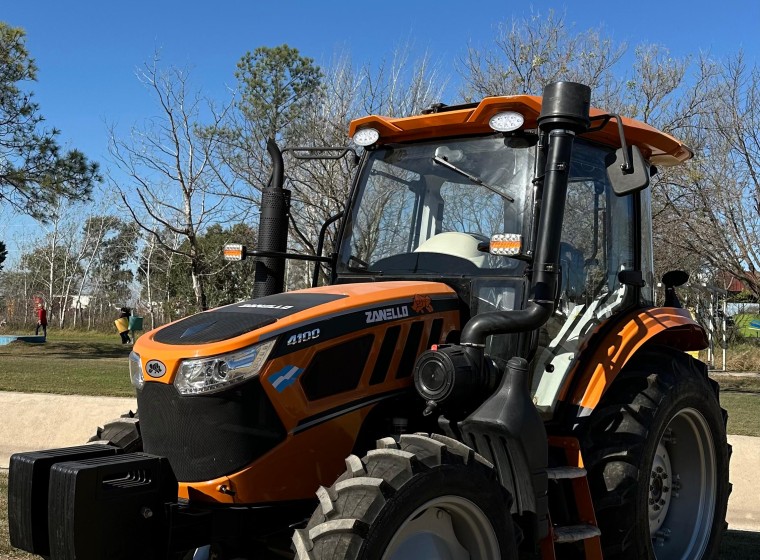 Tractor Zanello 4100, año 0