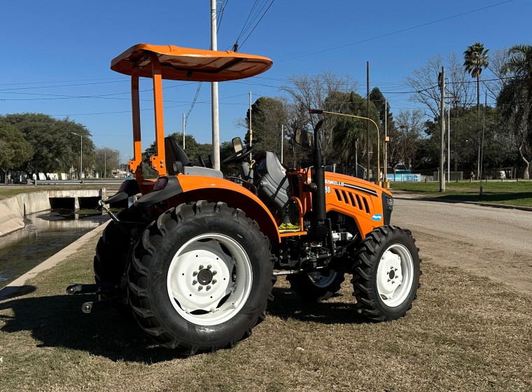 Tractor Zanello 4080 agrícola, año 0