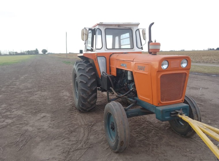 Tractor Fiat 700e, año 1979