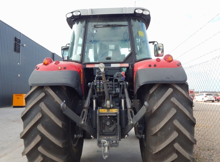 Tractor Massey Ferguson 6714 R, año 1