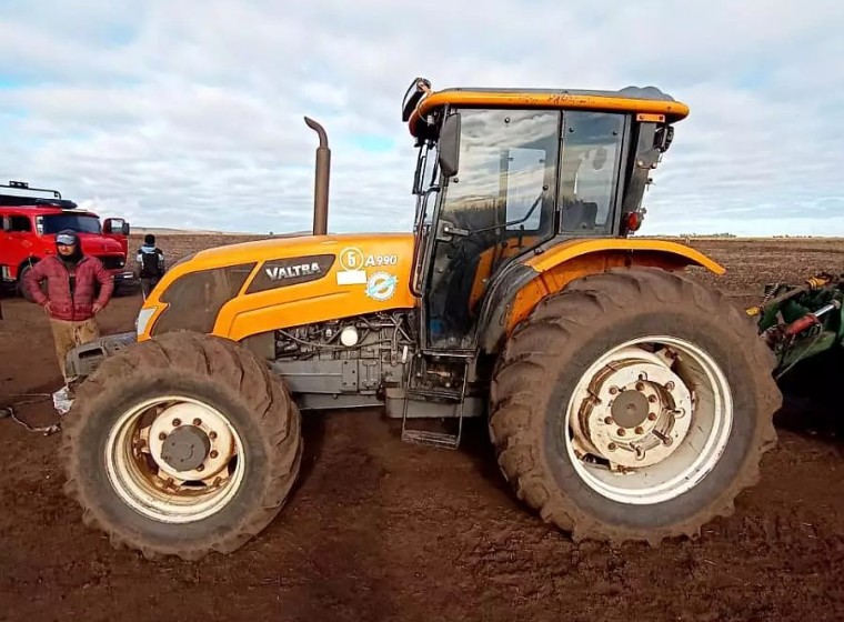 Tractor Valtra A990, año 2010