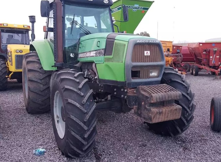 Tractor Agco Allis 6.190, año 1