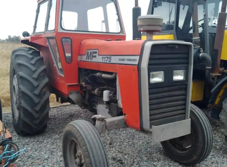 Tractor Massey Ferguson 1175, año 1