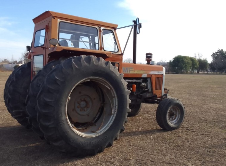 Tractor Massey Ferguson 1215, año 1982