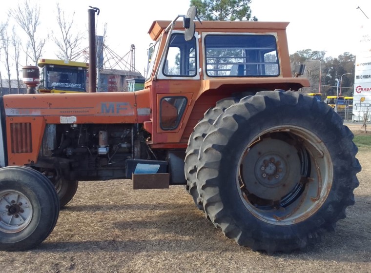 Tractor Massey Ferguson 1215, año 1982