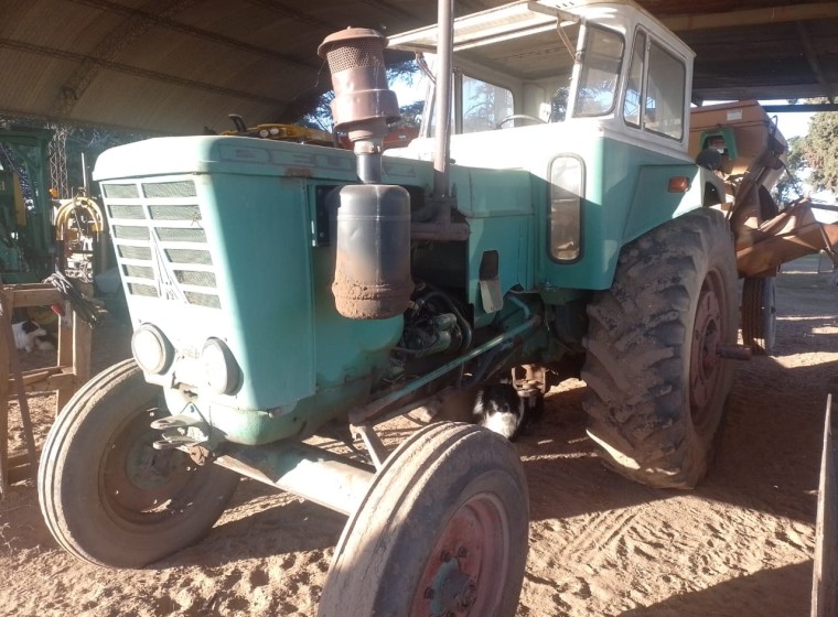 Tractor Deutz A65, año 1