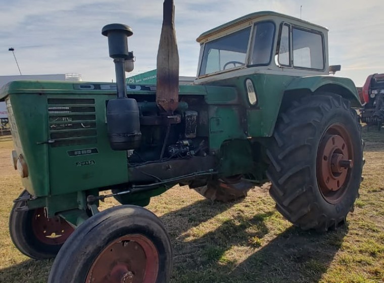 Tractor Deutz A85, año 1