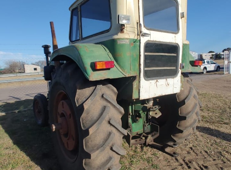 Tractor Deutz A85, año 1