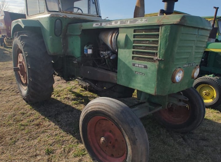 Tractor Deutz A85, año 1