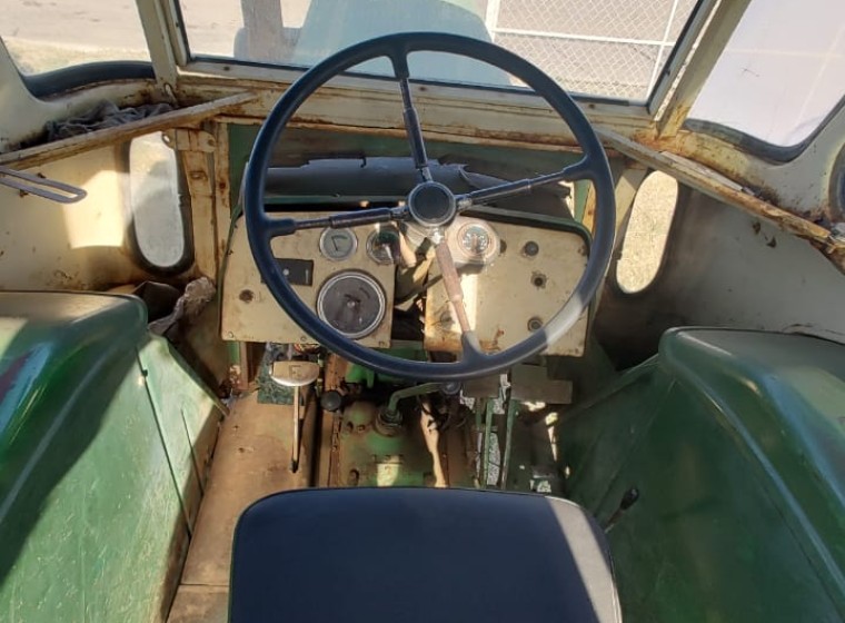 Tractor Deutz A85, año 1