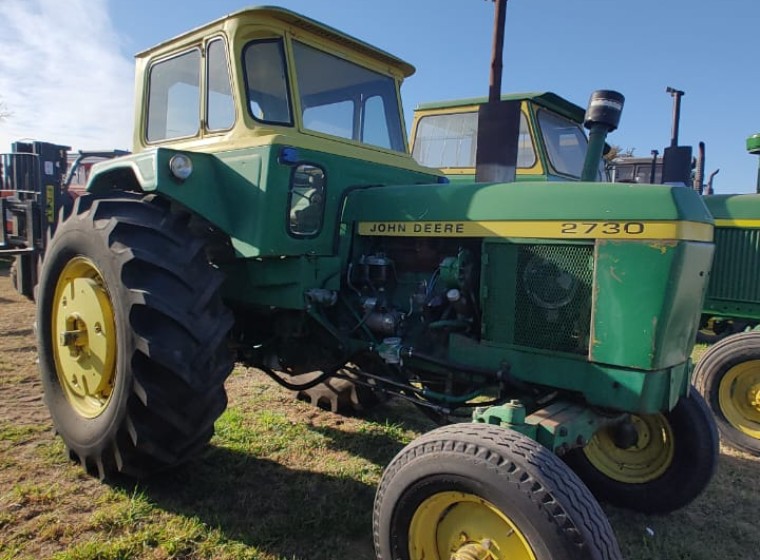 Tractor John Deere 2730, año 1