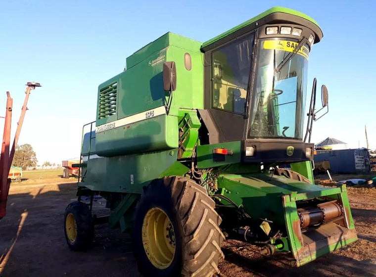 Cosechadora John Deere 1175, año 2006