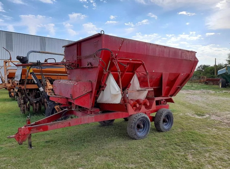 Mixer Mainero 2910, año 2006