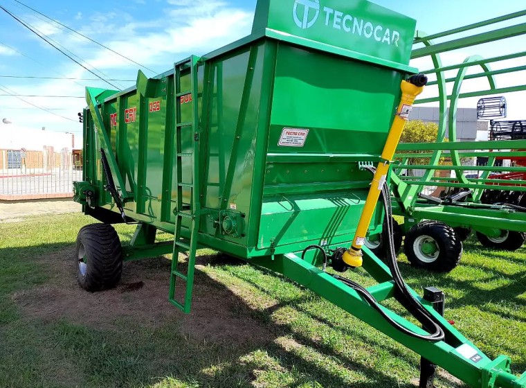 Fertilizadora Tecno Car DES 900, año 0