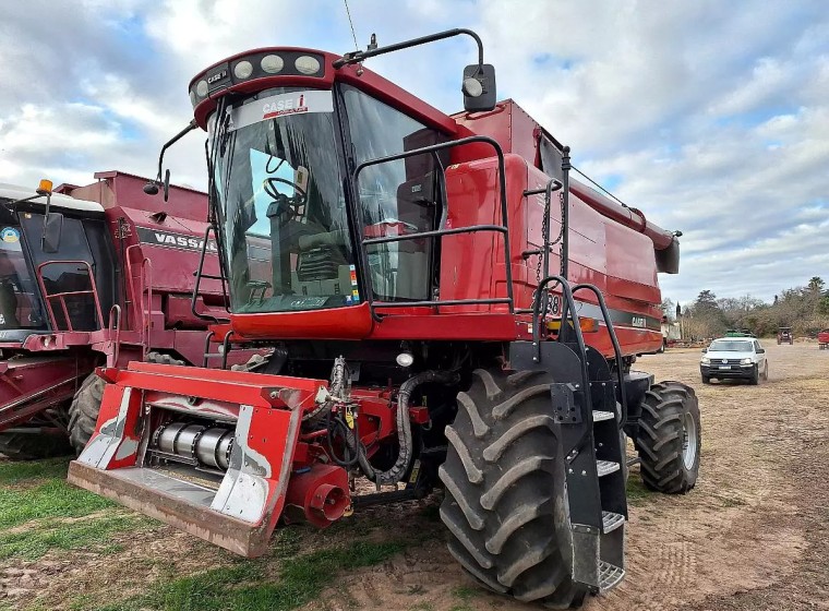 Cosechadora Case Axial Flow 2688, año 2013