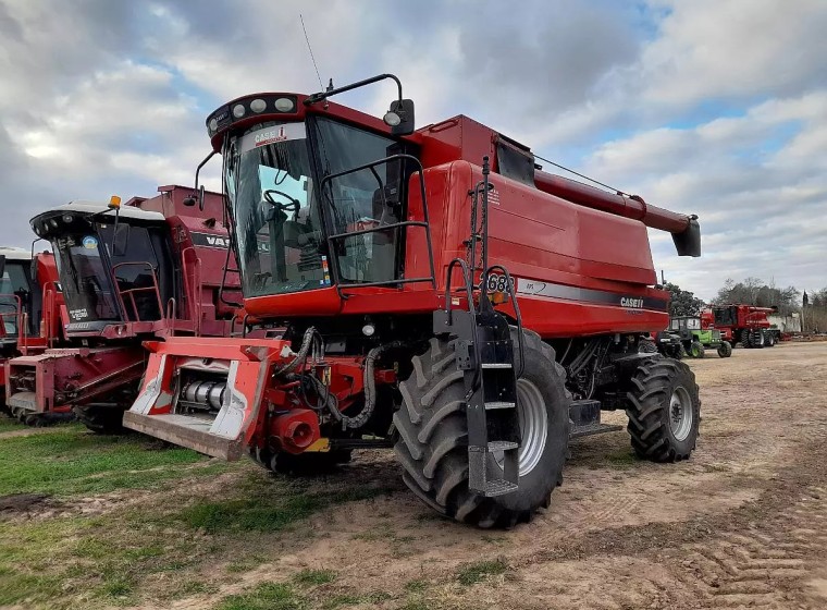 Cosechadora Case Axial Flow 2688, año 2013