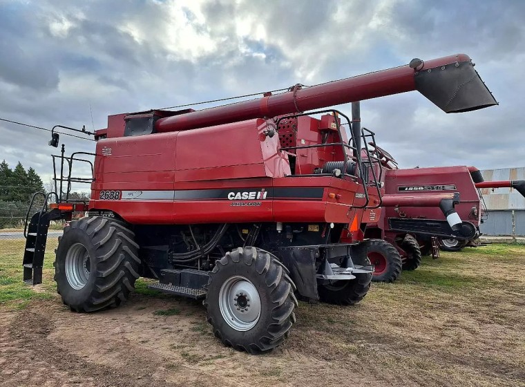 Cosechadora Case Axial Flow 2688, año 2013