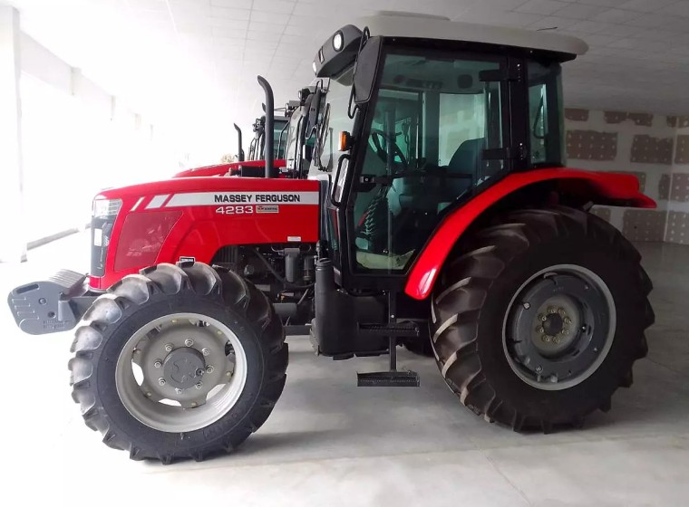 Tractor Massey Ferguson 4283, año 0