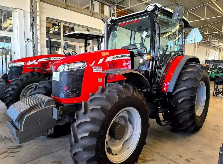 Tractor Massey Ferguson 6711, año 0