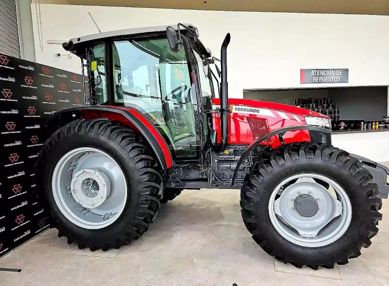 Tractor Massey Ferguson 6711, año 0