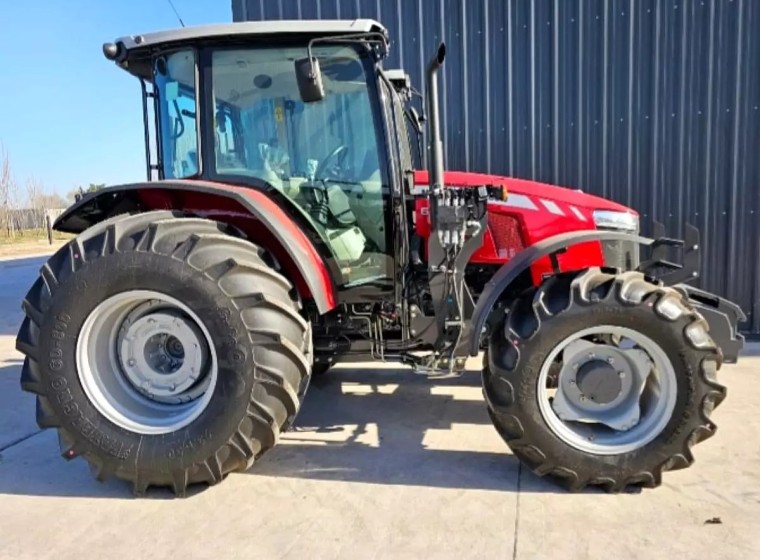 Tractor Massey Ferguson 6711, año 0