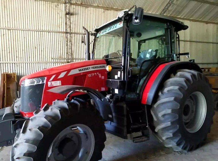 Tractor Massey Ferguson 6711, año 0