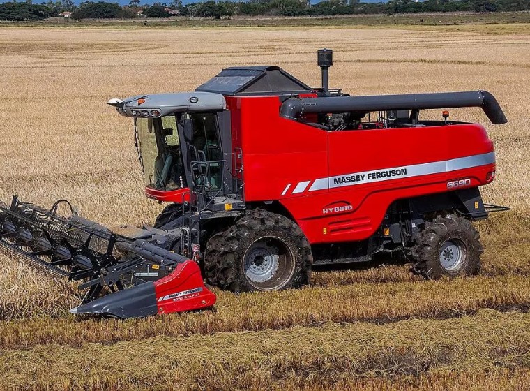 Cosechadora Massey Ferguson 6690 Hybrid, año 0