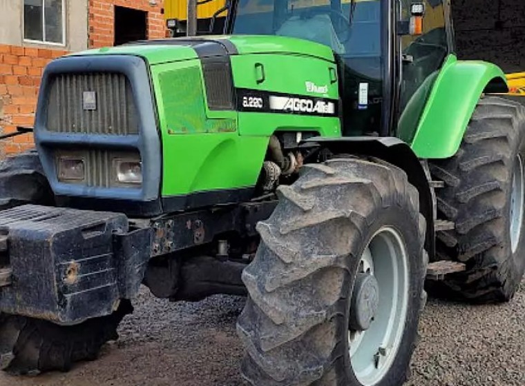 Tractor Agco Allis 6.220, año 2008