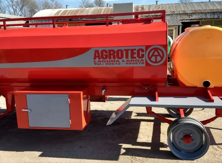 Acoplado Agrotec 3000 lts, año 0