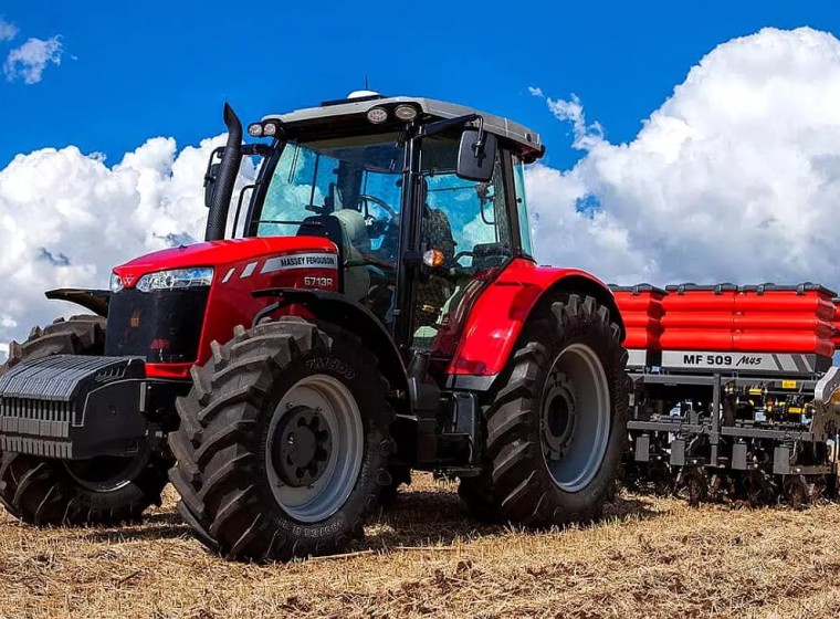 Tractor Massey Ferguson 6712R, año 0