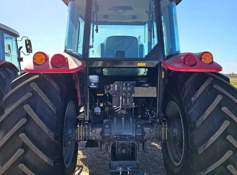 Tractor Massey Ferguson 4297, año 0