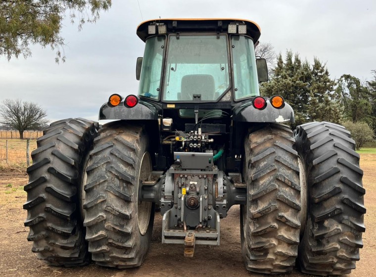 Tractor Valtra AR220K, año 2017