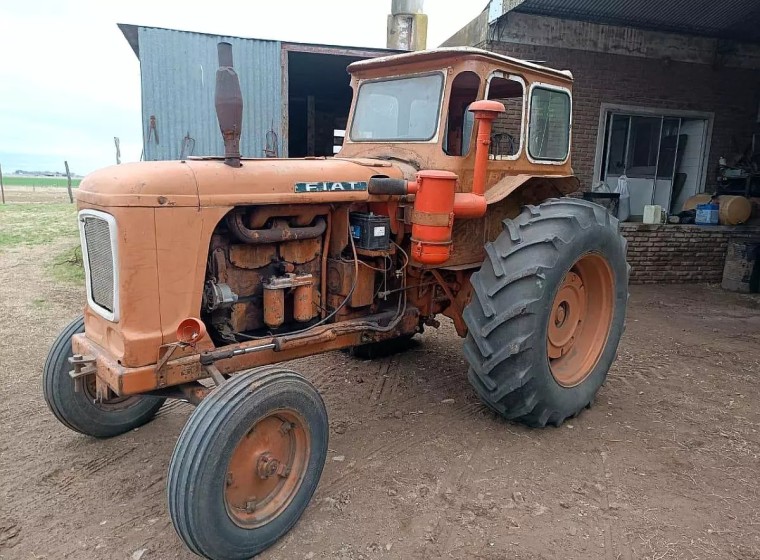 Tractor Fiat 780, año 1977