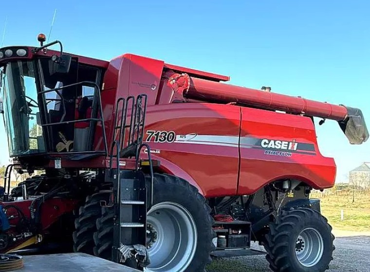 Cosechadora Case Axial Flow 7130, año 2017