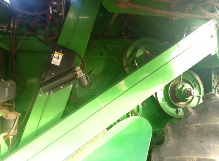 Cosechadora John Deere 1450, año 1