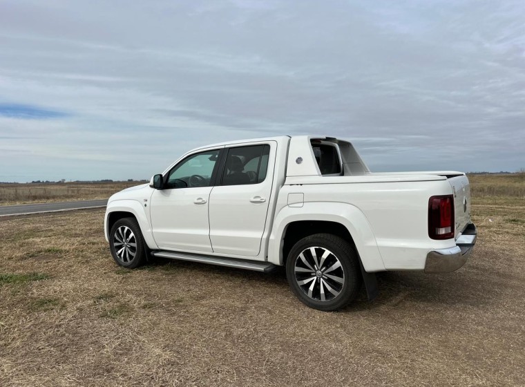 Vehículo Volkswagen Amarok, año 2018