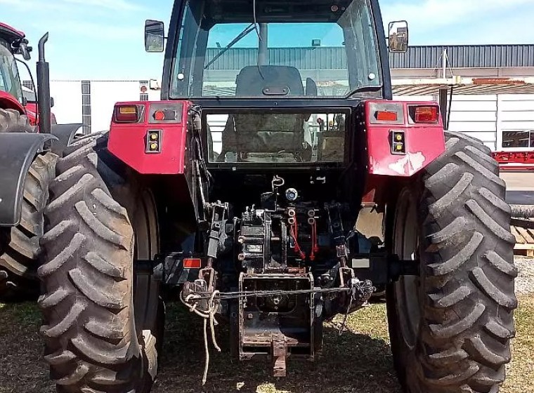 Tractor Case 5150, año 1996