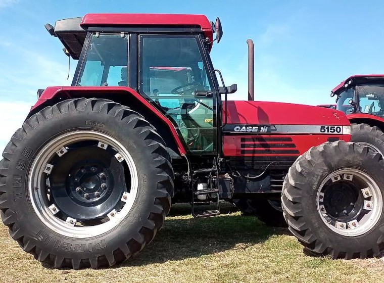 Tractor Case 5150, año 1996