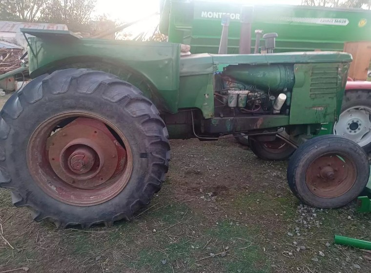 Tractor Deutz A85, año 1977