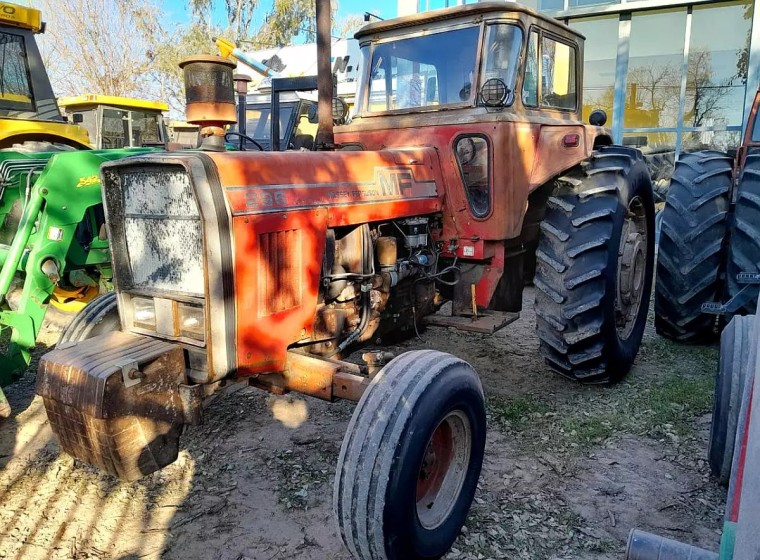 Tractor Massey Ferguson 296, año 1996