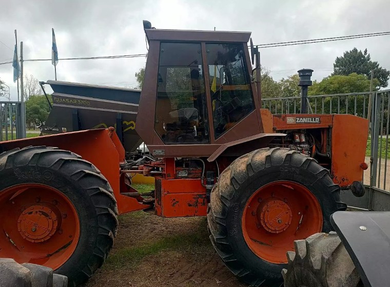 Tractor Zanello W4200, año 1984