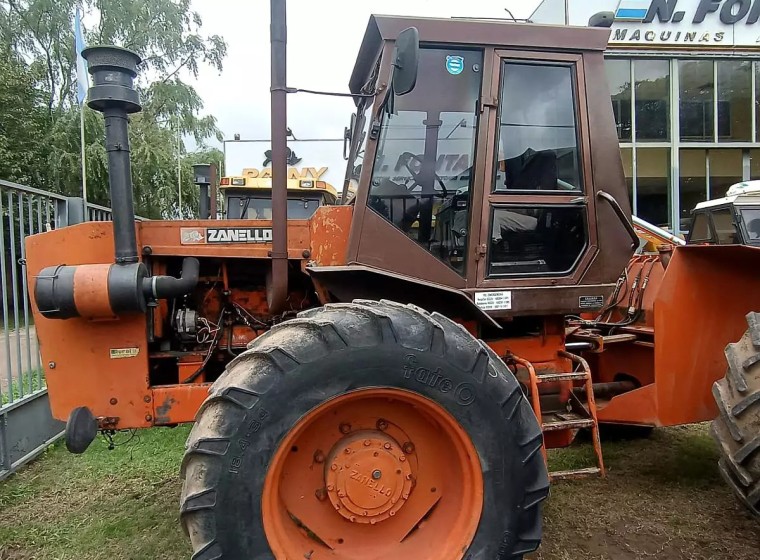 Tractor Zanello W4200, año 1984