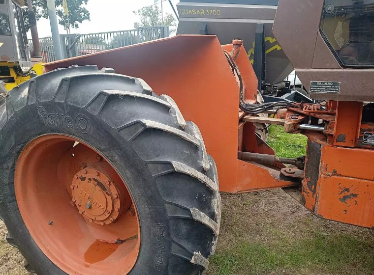 Tractor Zanello W4200, año 1984