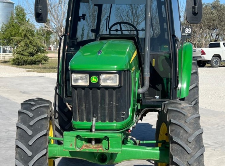 Tractor John Deere 5090 E, año 2017