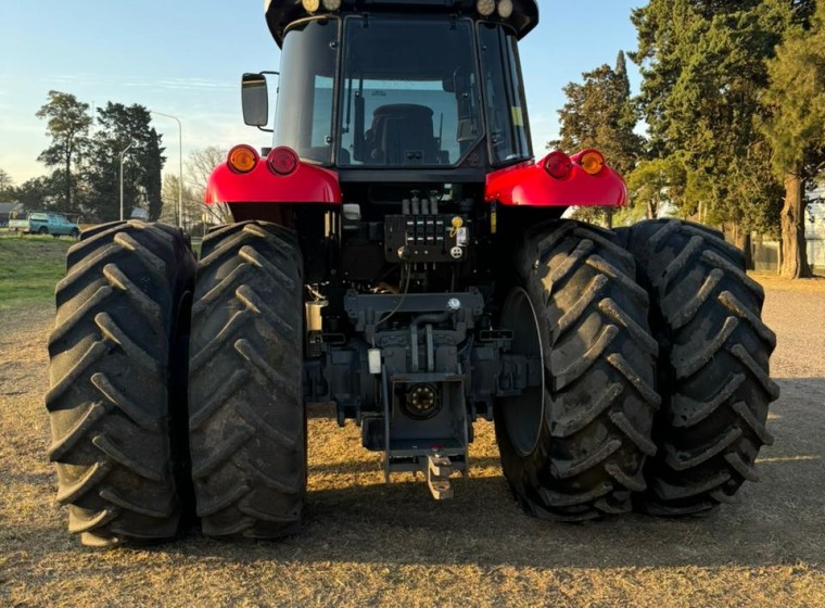 Tractor Massey Ferguson 7370, año 2017