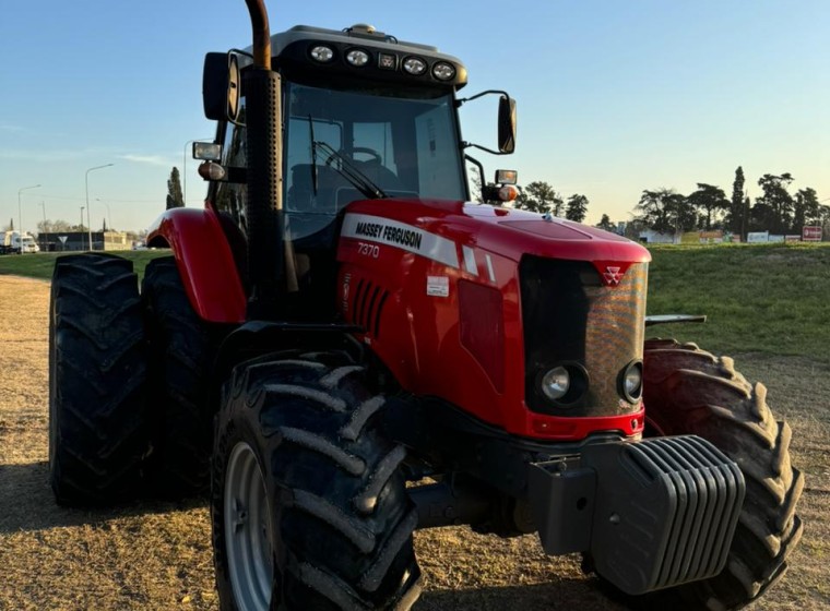 Tractor Massey Ferguson 7370, año 2017