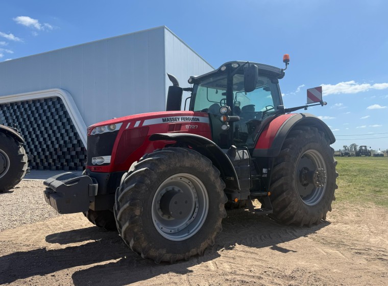 Tractor Massey Ferguson 8727, año 2018