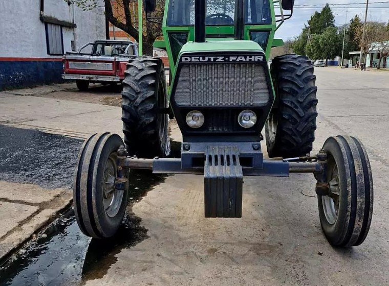 Tractor Deutz Fahr AX 100 S, año 1