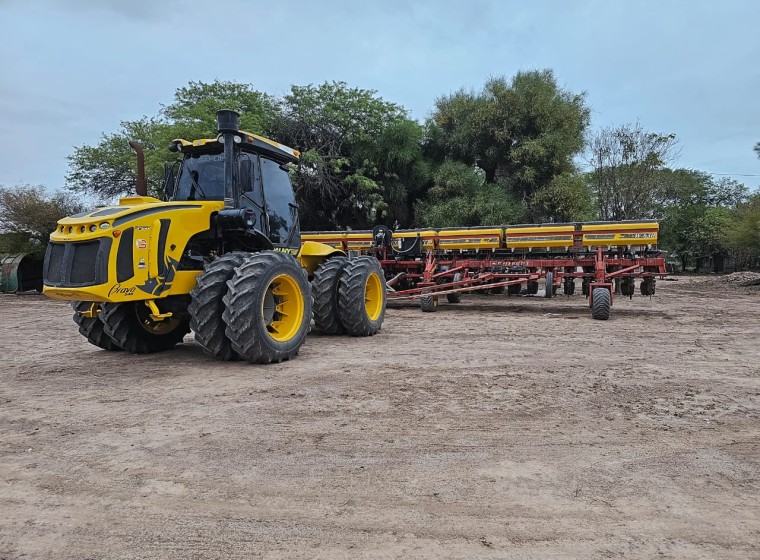 Tractor Pauny Bravo 540, año 1